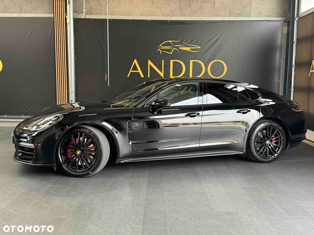 Porsche Panamera GTS - 4
