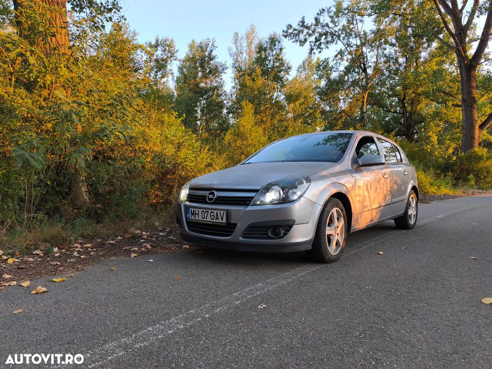 Opel Astra 1.6i Sport - 2