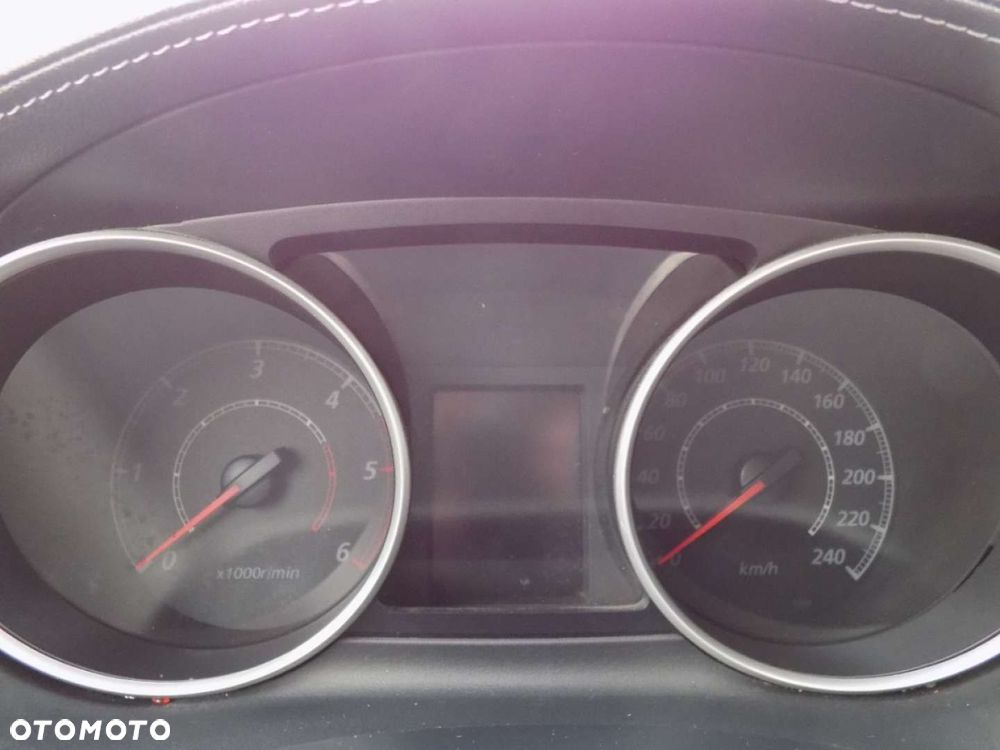 Mitsubishi Outlander - 13