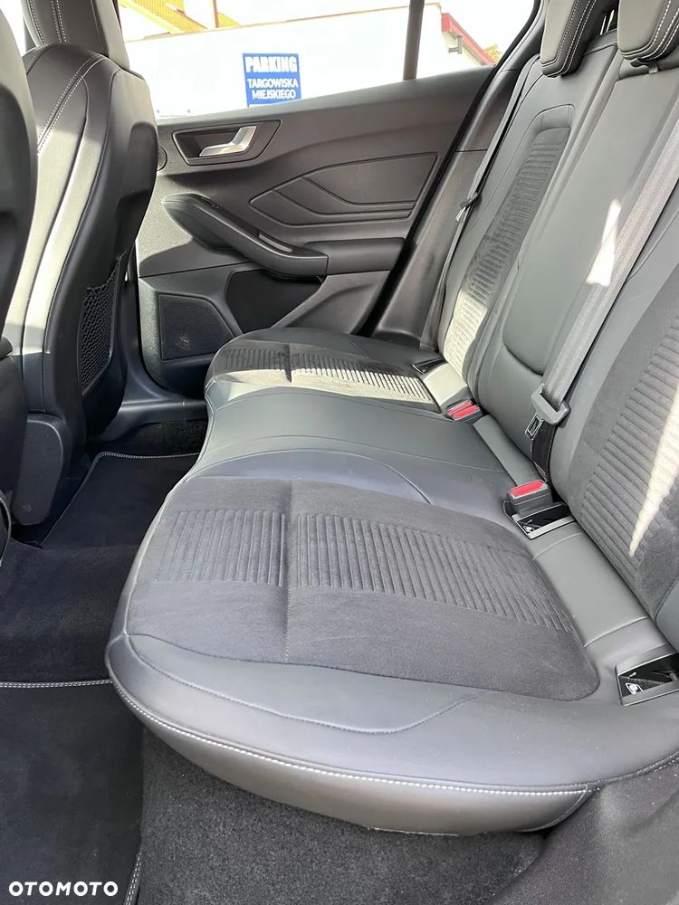 Ford Focus 2.0 EcoBlue S&S ST mit Styling-Paket - 9