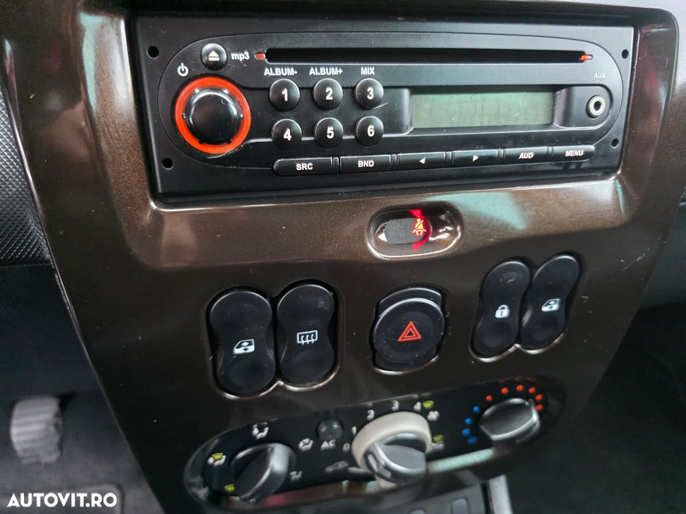 Dacia Duster 1.6 16V 105 4x2 Prestige - 19