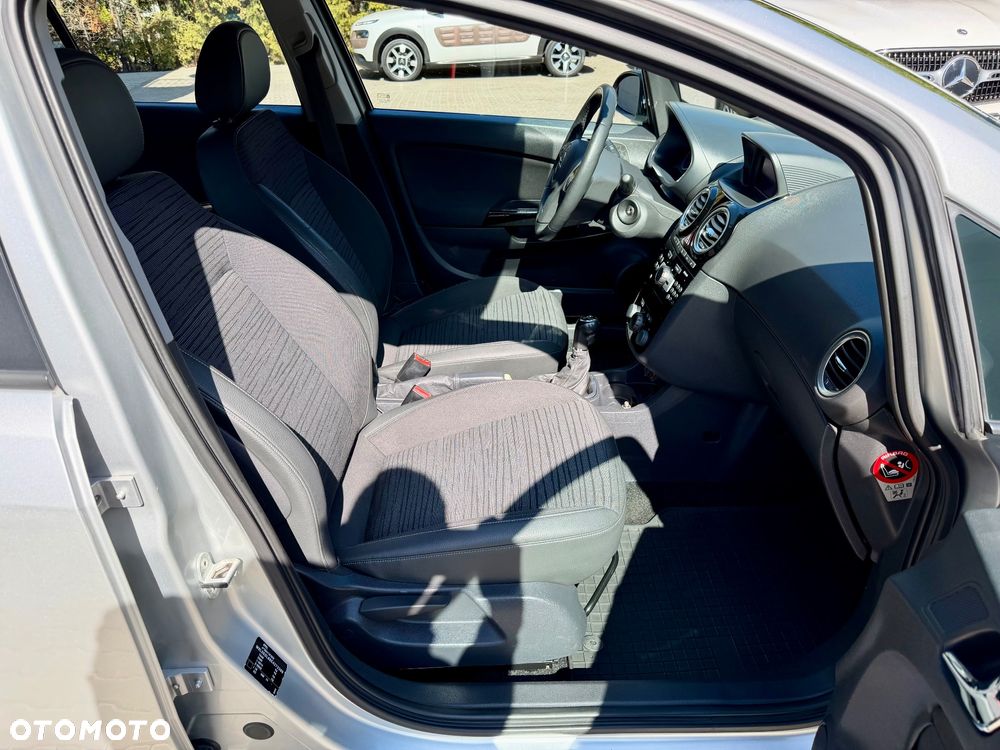 Opel Corsa 1.4 16V Edition - 7