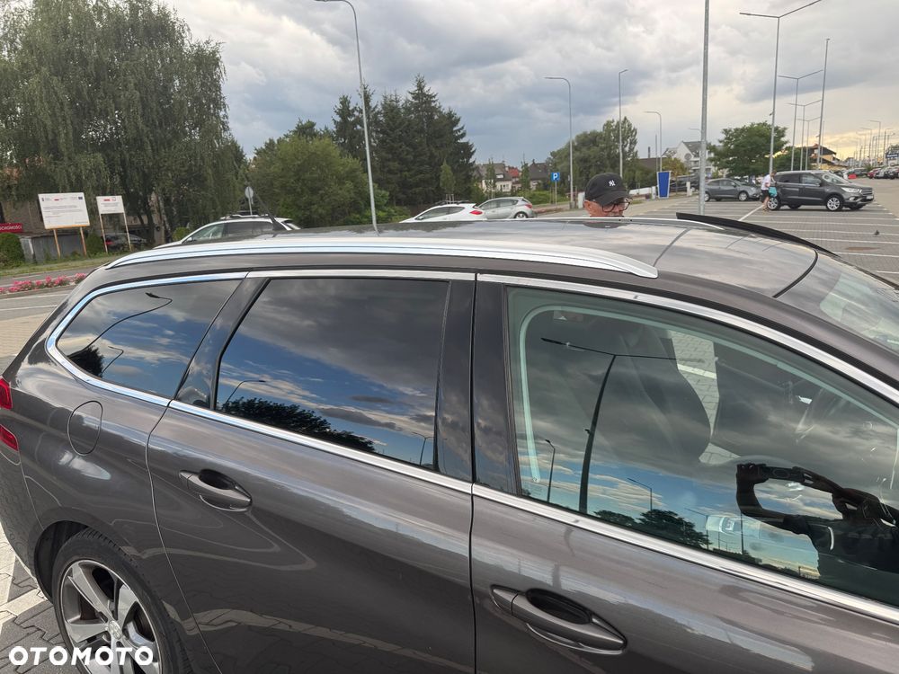 Peugeot 308 1.6 e-HDi Allure S&S - 4