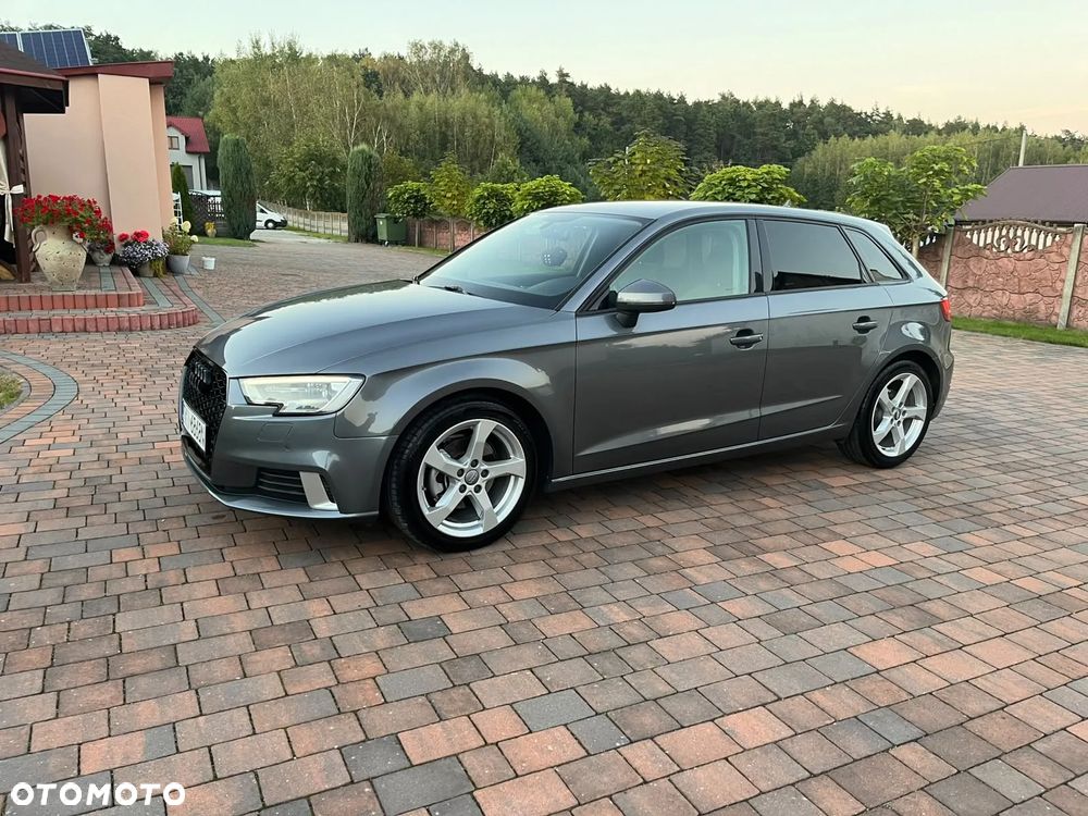 Audi A3 Sportback 1.6 TDI S tronic - 3