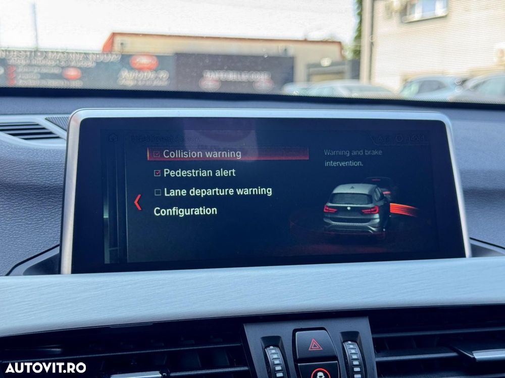 BMW X1 xDrive20i AT - 20