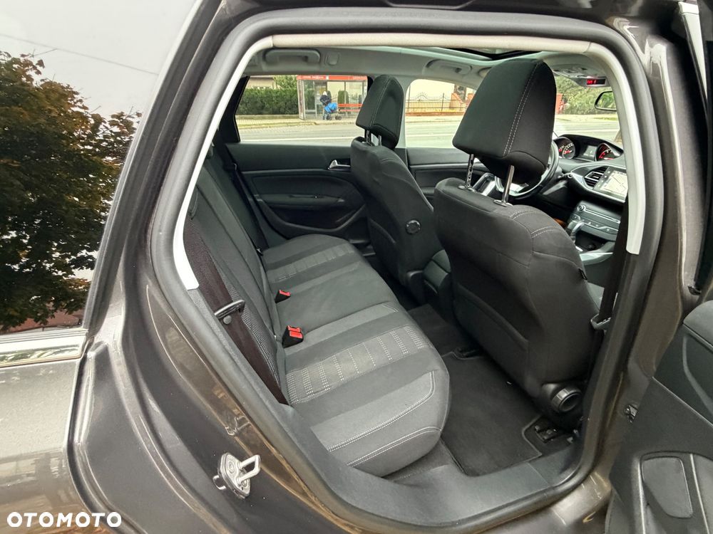 Peugeot 308 BlueHDi 150 Automatik Stop & Start Allure - 20