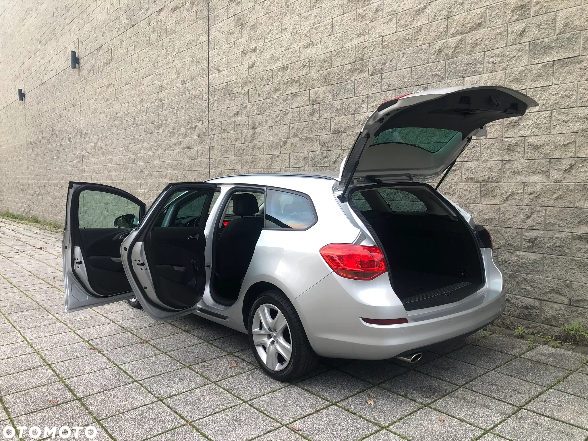 Opel Astra 1.4 Turbo Design Edition - 19