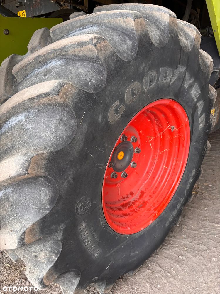 Claas Medion 310 932 - 15