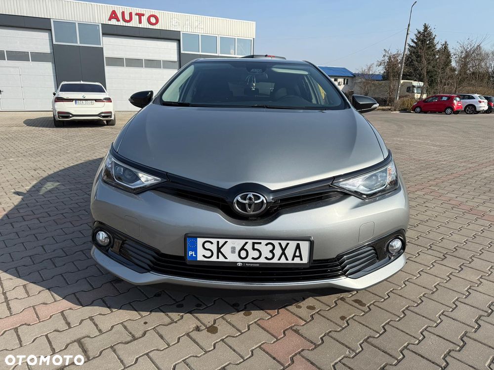 Toyota Auris 1.6 Selection - 4