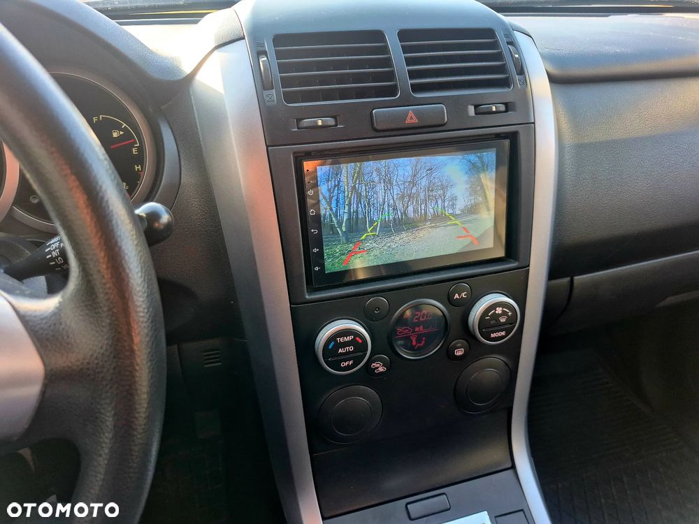 Suzuki Grand Vitara - 11