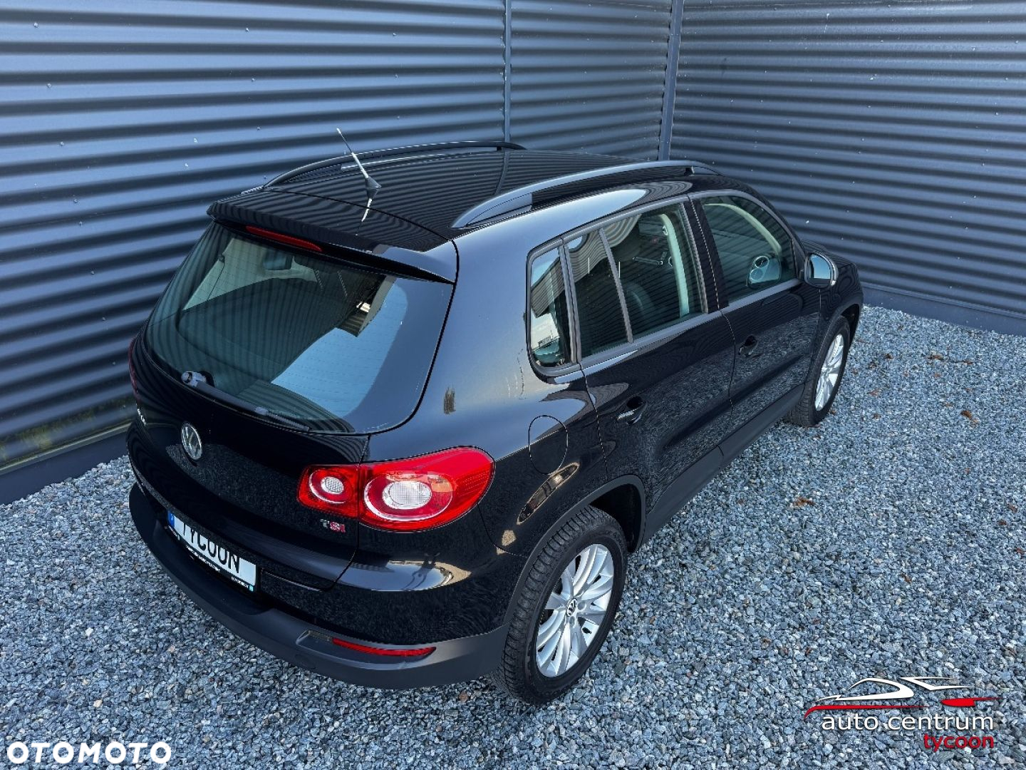 Volkswagen Tiguan - 23