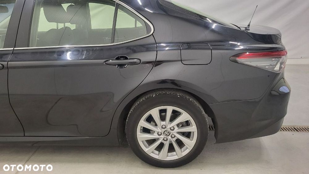 Toyota Camry - 9