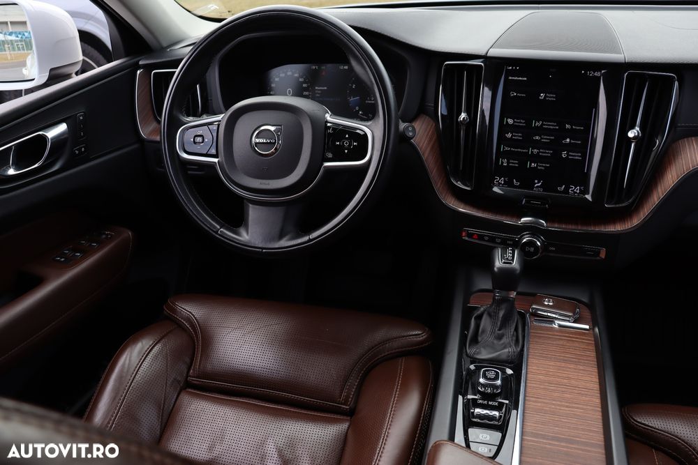 Volvo XC 60 T5 AWD Geartronic Inscription - 17