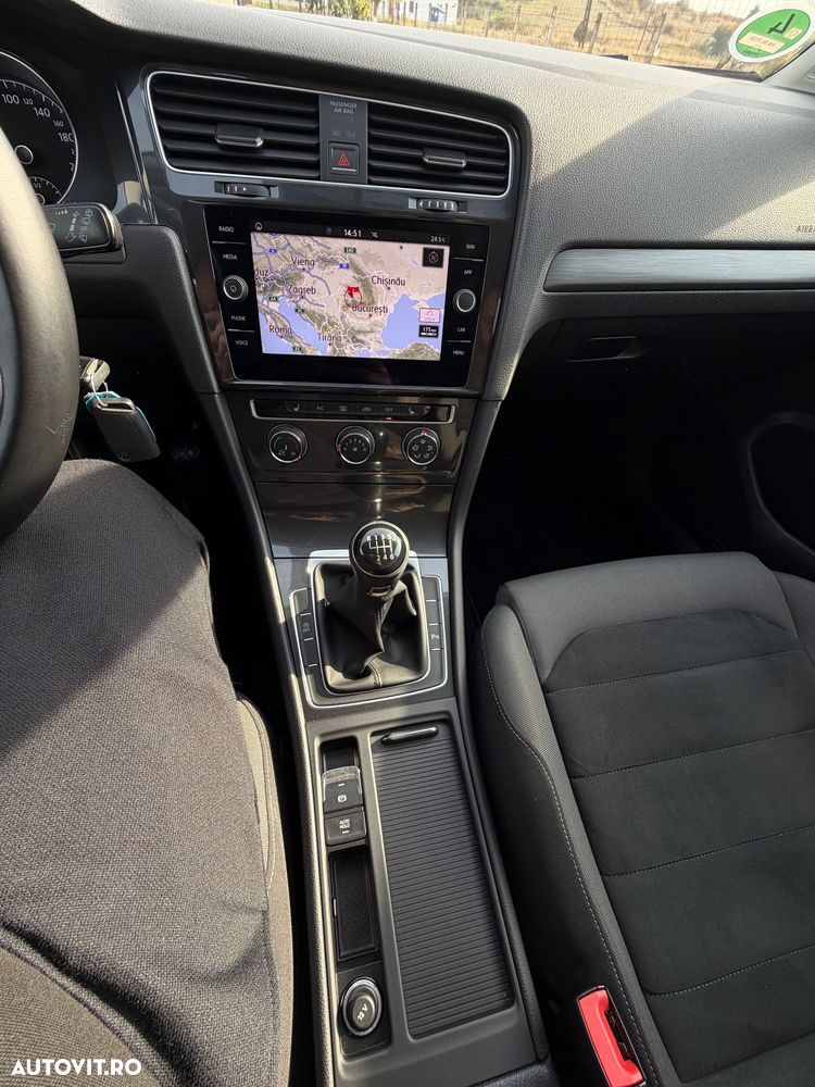 Volkswagen Golf - 7