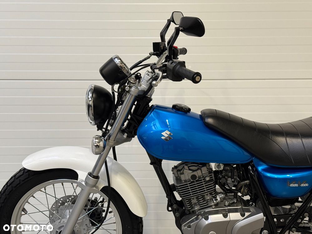 Suzuki RV - 25