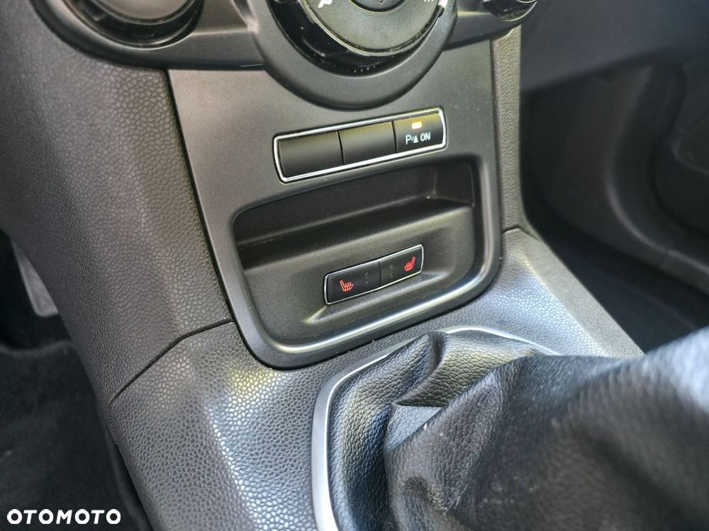 Ford Fiesta - 22