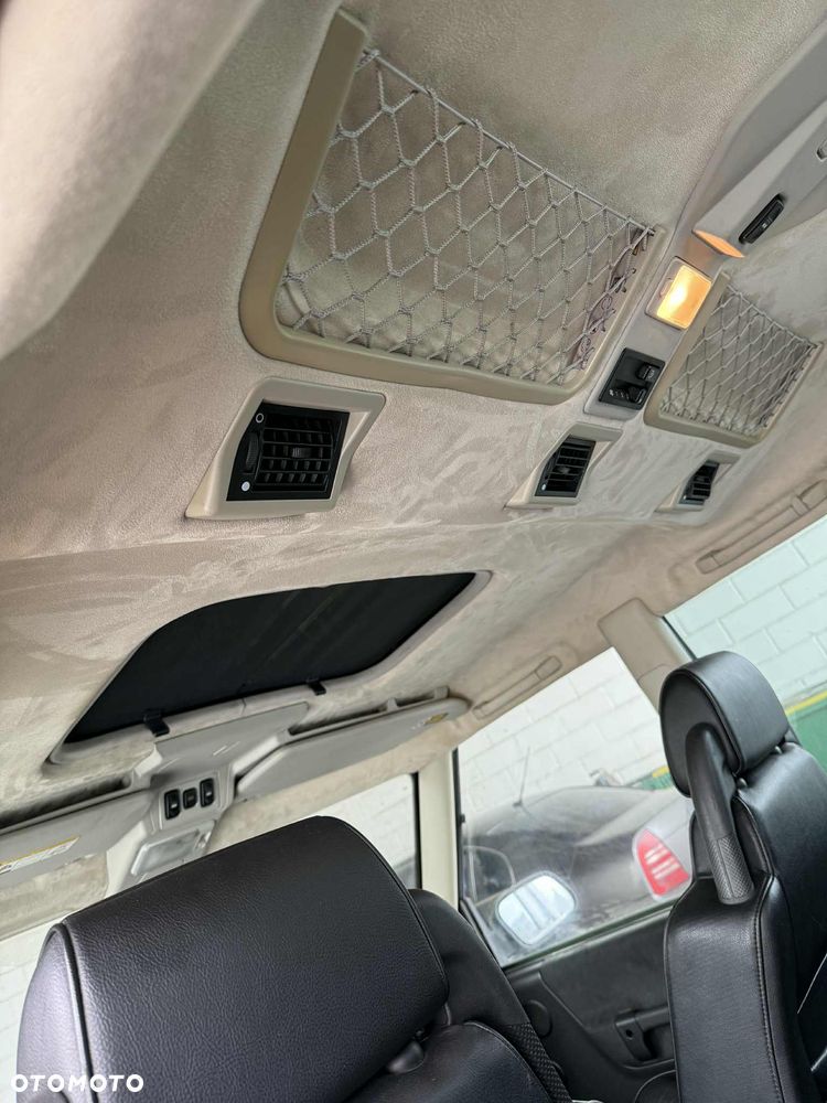 Land Rover Discovery 4.0 V8 ES - 11