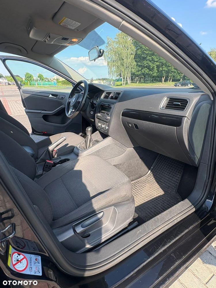 Volkswagen Jetta 1.4 TSI Comfortline - 14