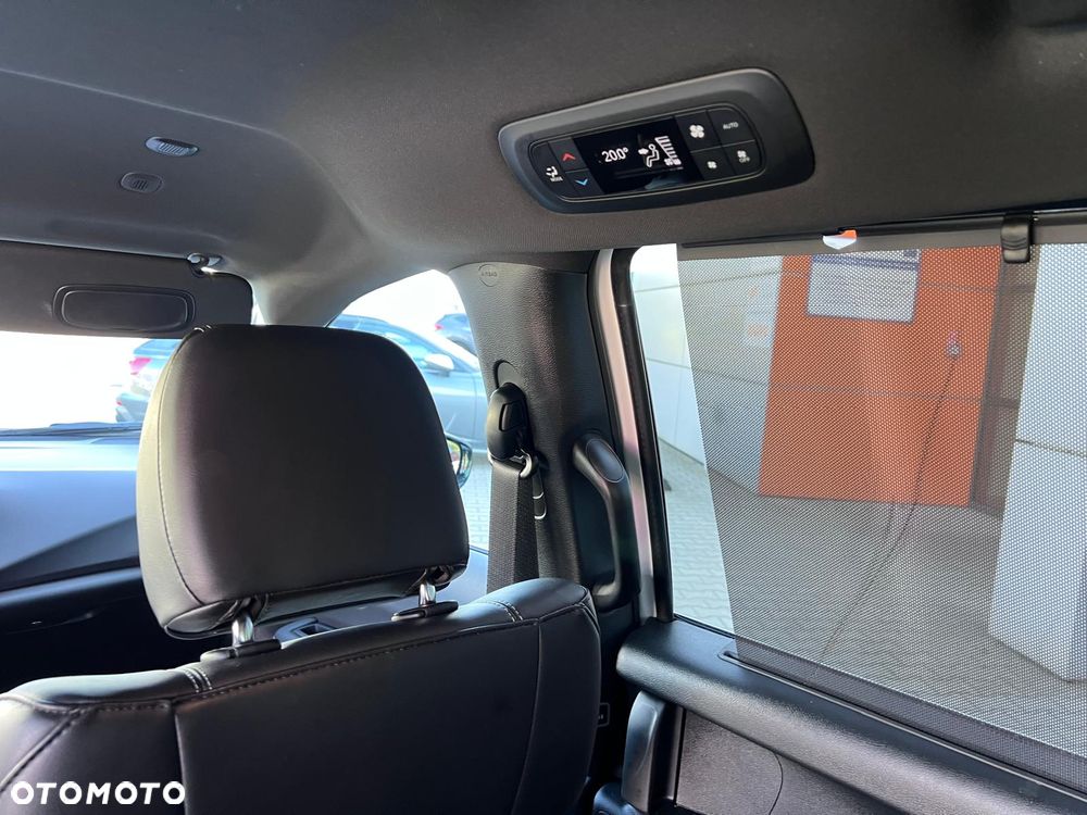 Chrysler Pacifica - 17