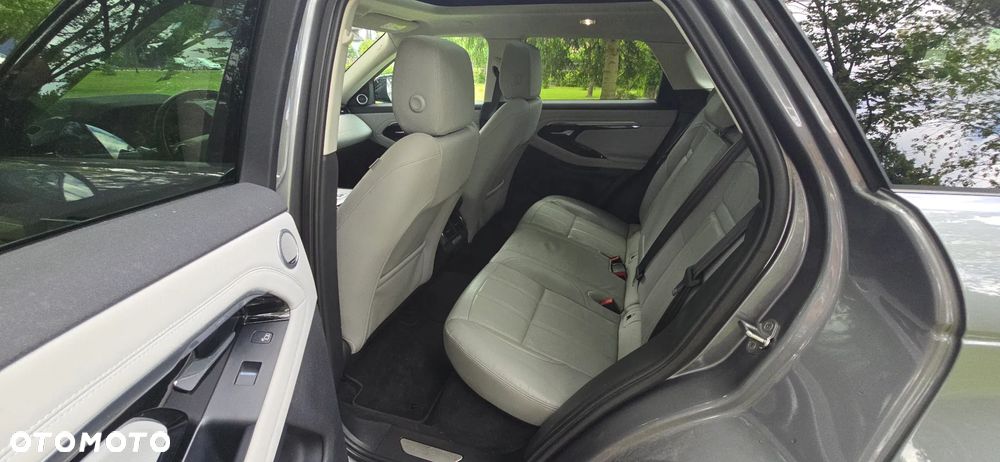 Land Rover Range Rover Evoque - 28