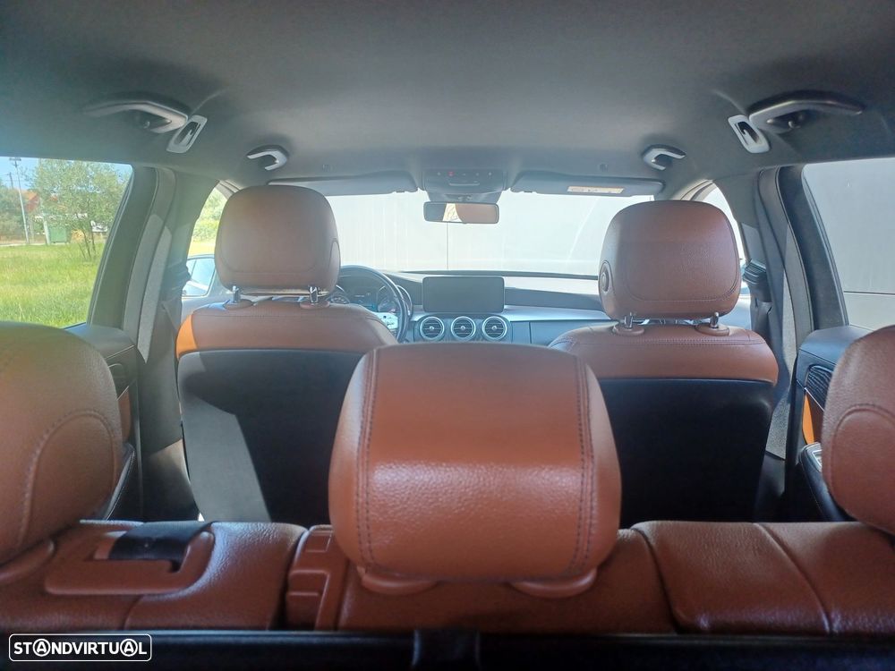 Mercedes-Benz C 300 - 25