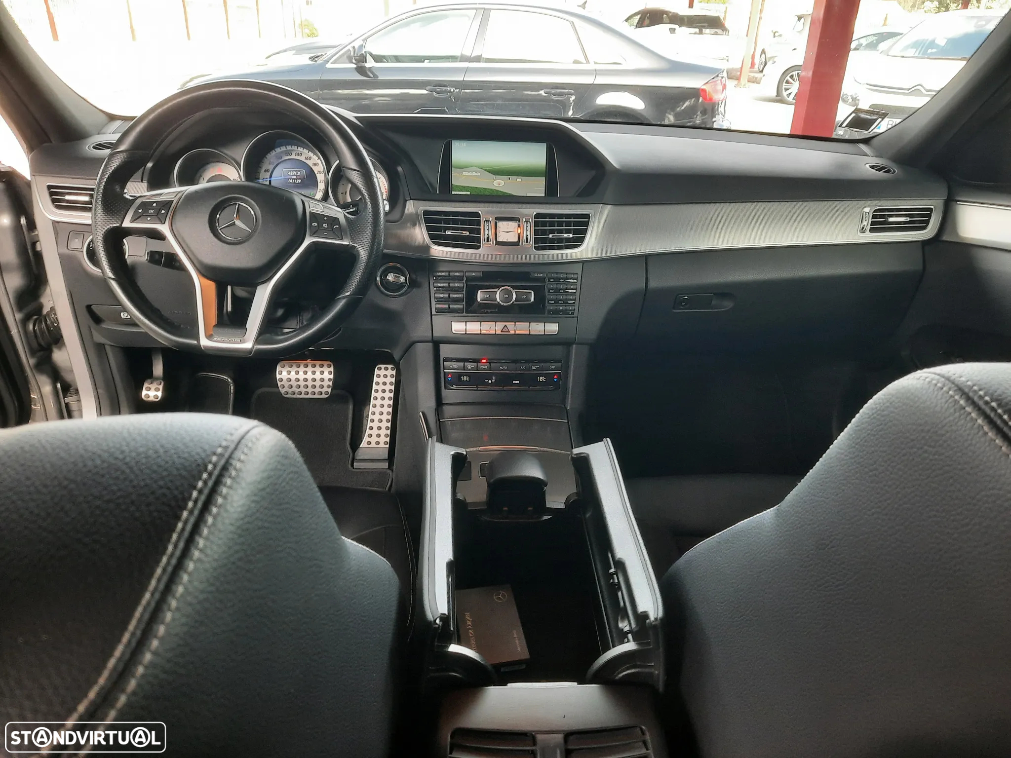 Mercedes-Benz E 300 Bluetec Hybrid Avantgarde - 44