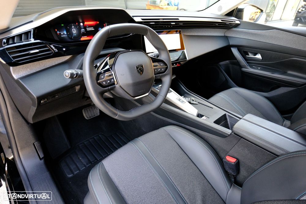 Peugeot 308 1.2 PureTech Allure Pack EAT8 - 8