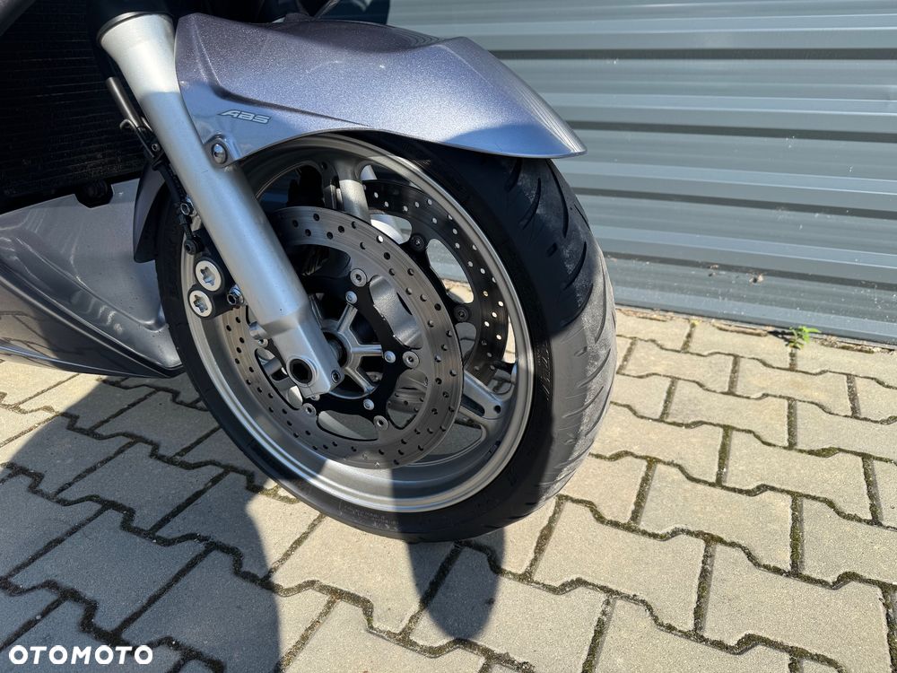 Yamaha FJR - 18