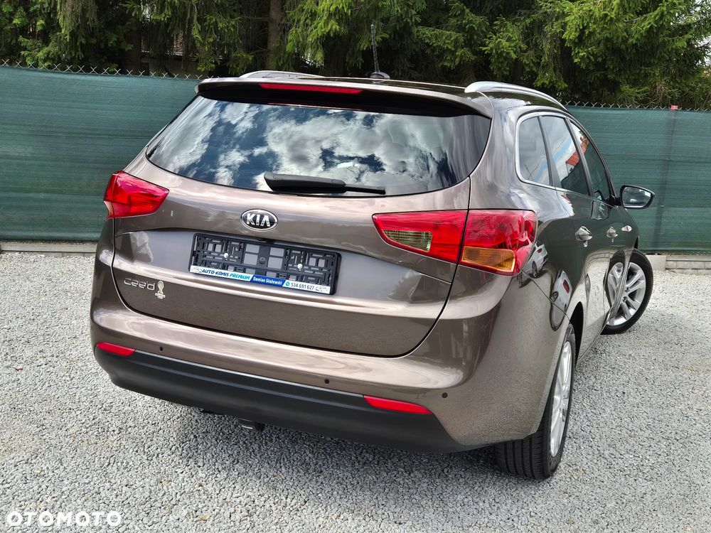 Kia Ceed 1.6 GDI Fifa World Cup Edition - 3