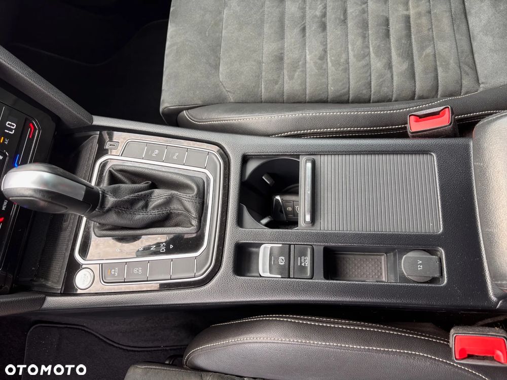 Volkswagen Passat 2.0 TSI Elegance DSG - 22