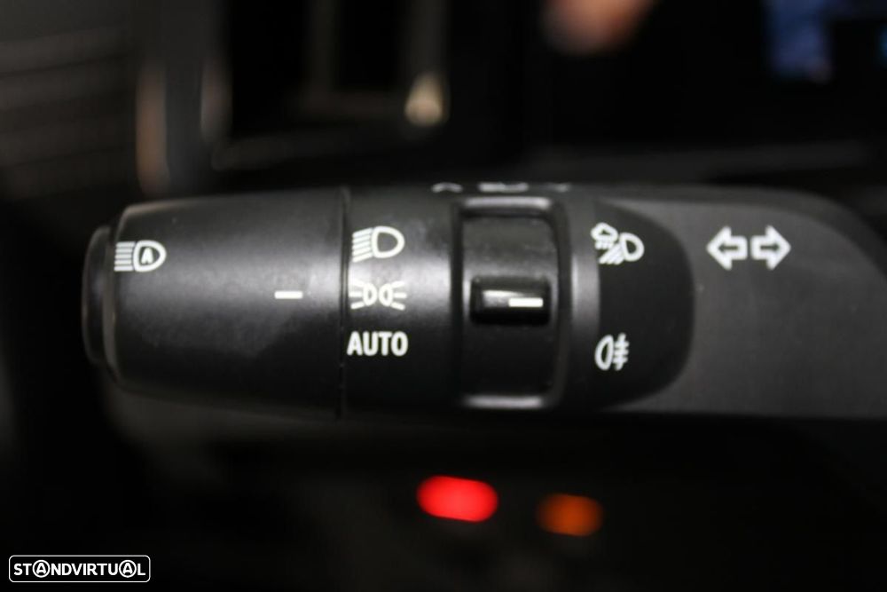 Renault Mégane E-Tech EV60 Iconic Autonomia Conforto - 17