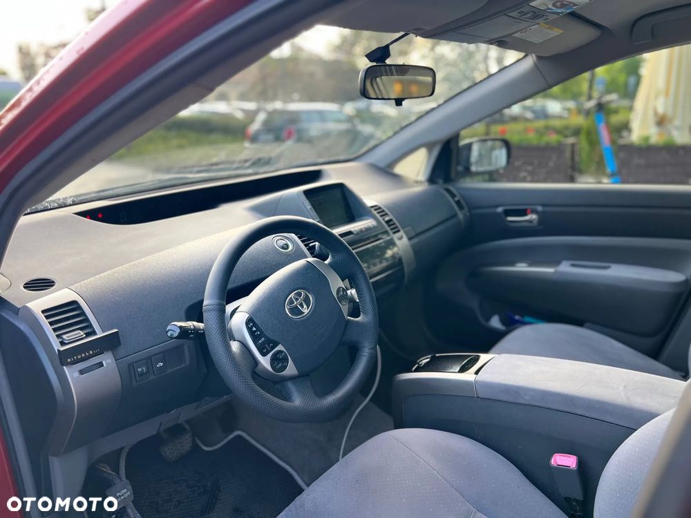 Toyota Prius 1.5 VVT-i Prestige - 6