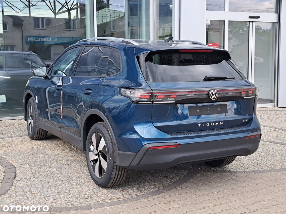 Volkswagen Tiguan - 5