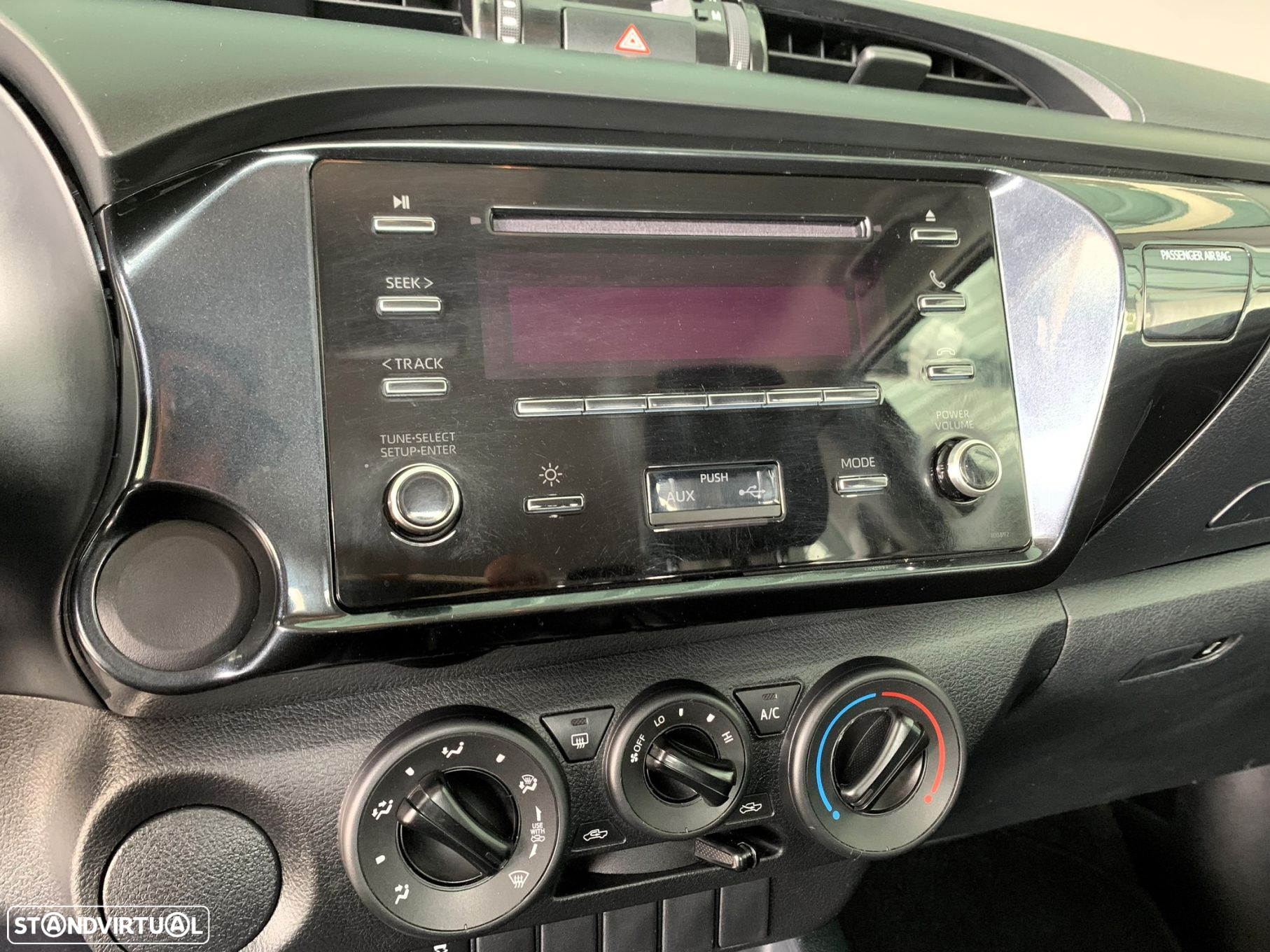 Toyota Hilux 2.4 D-4D 2WD CD Tracker - 18