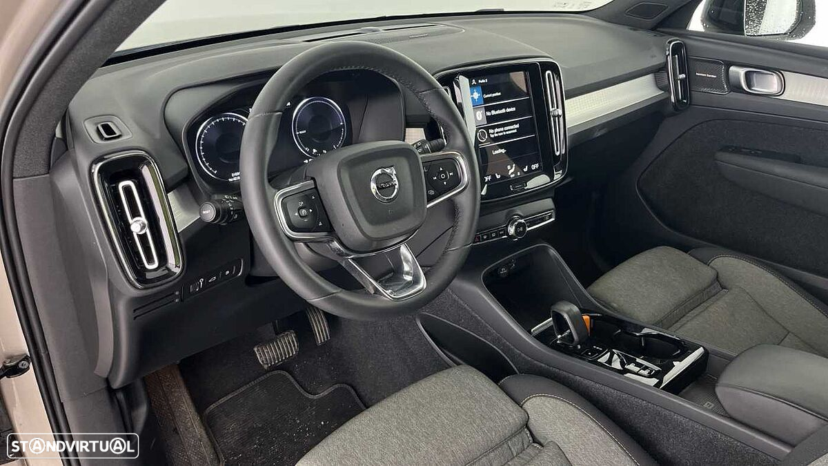 Volvo XC 40 - 24