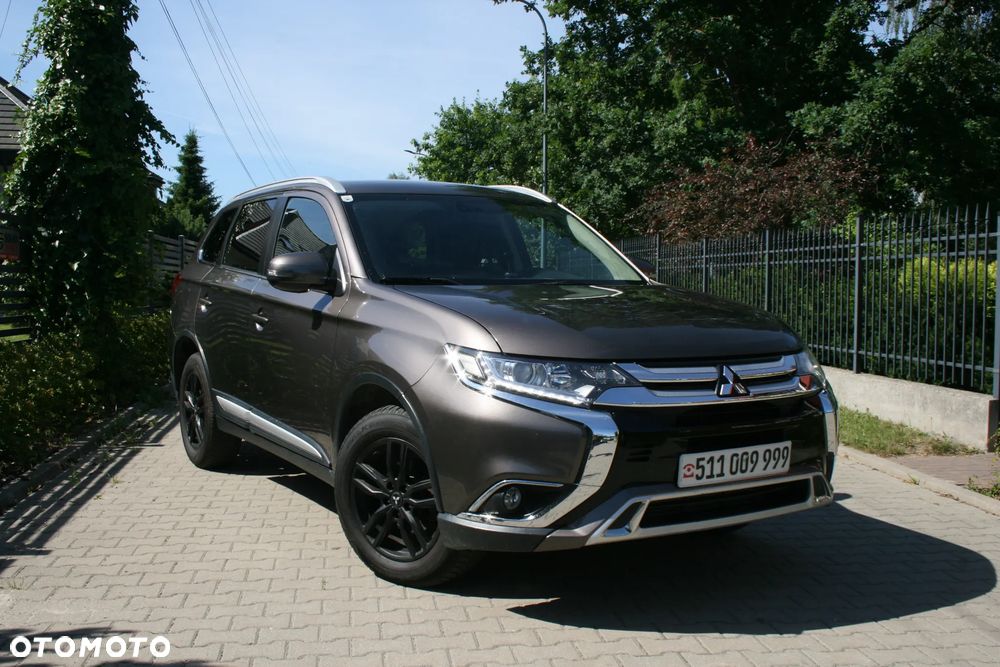 Mitsubishi Outlander 2.0 Intense 4WD CVT - 26
