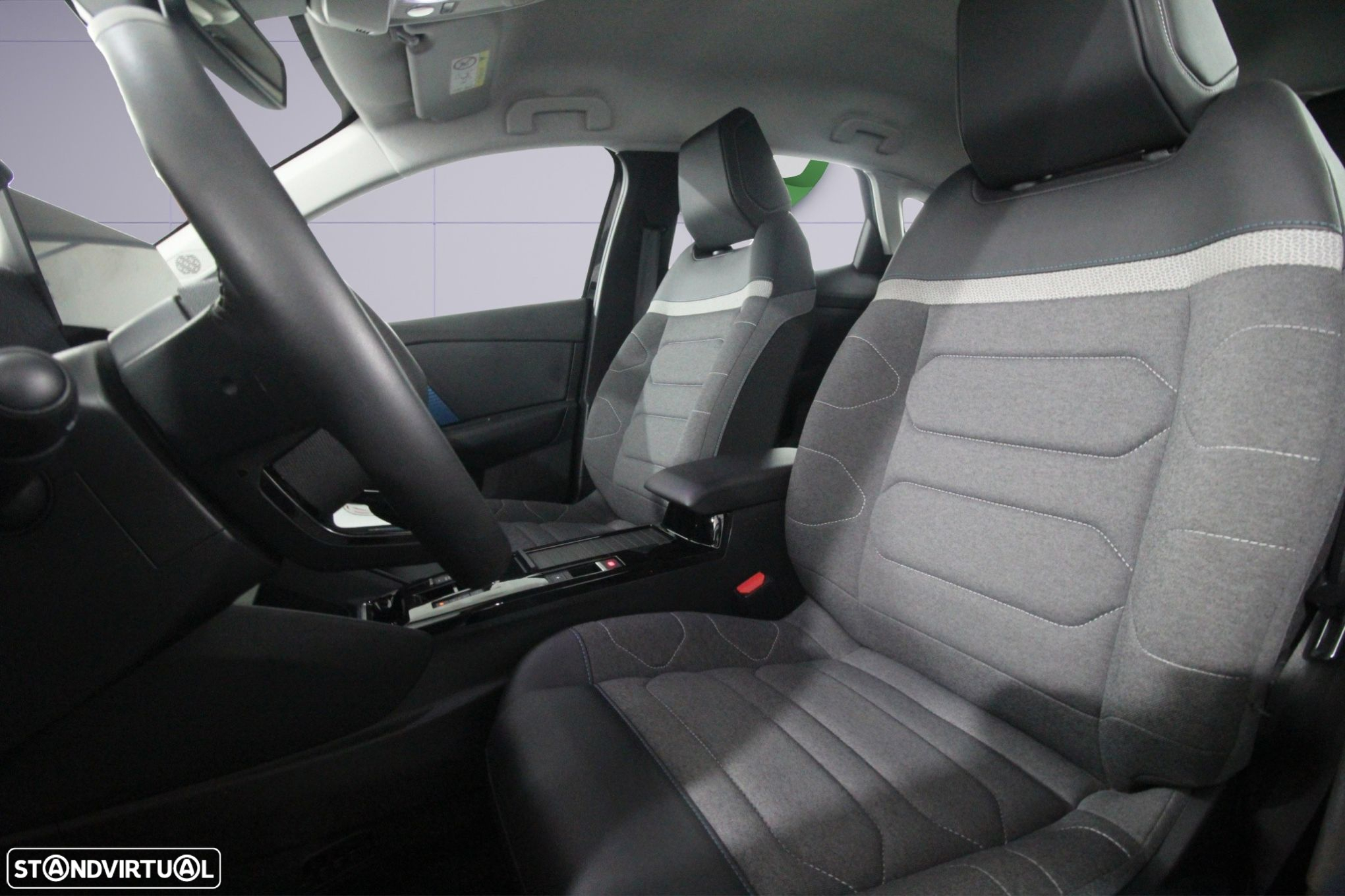 Citroën e-C4 50 kWh Plus - 8