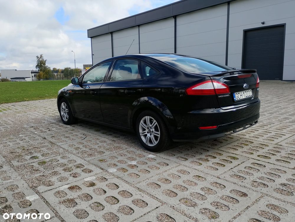 Ford Mondeo 1.8 TDCi Titanium - 11