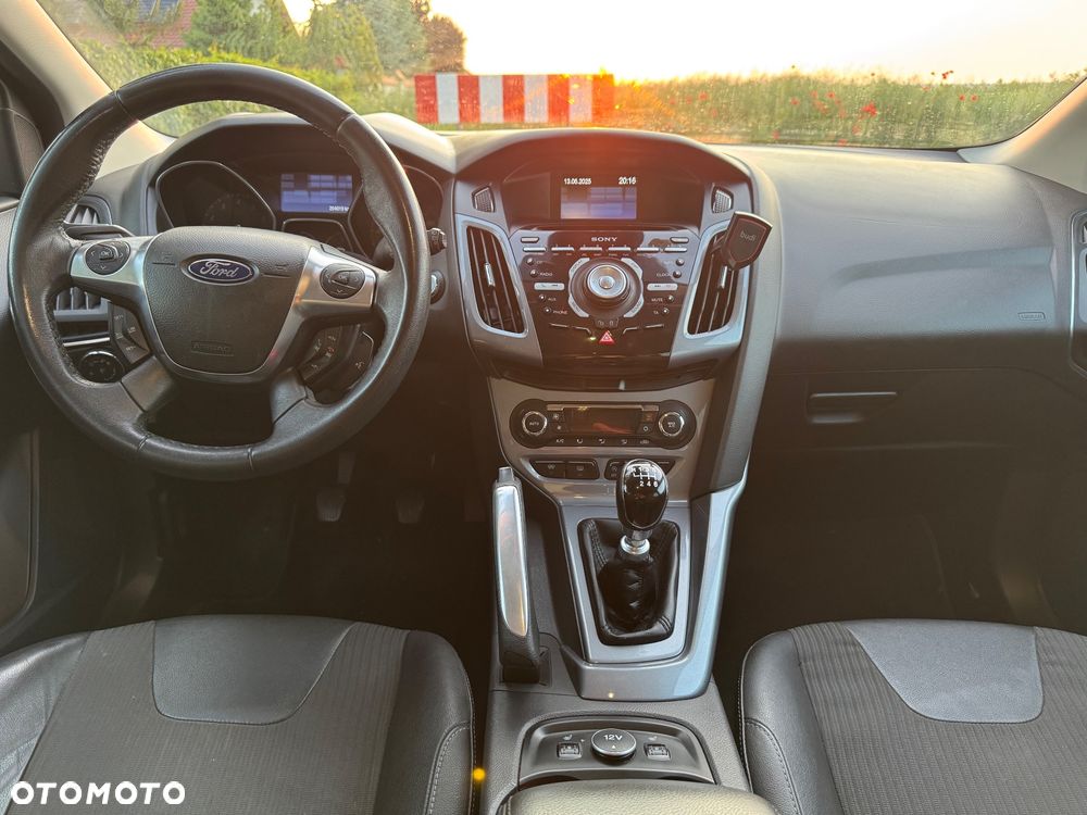 Ford Focus 1.6 EcoBoost Gold X (Trend) - 8