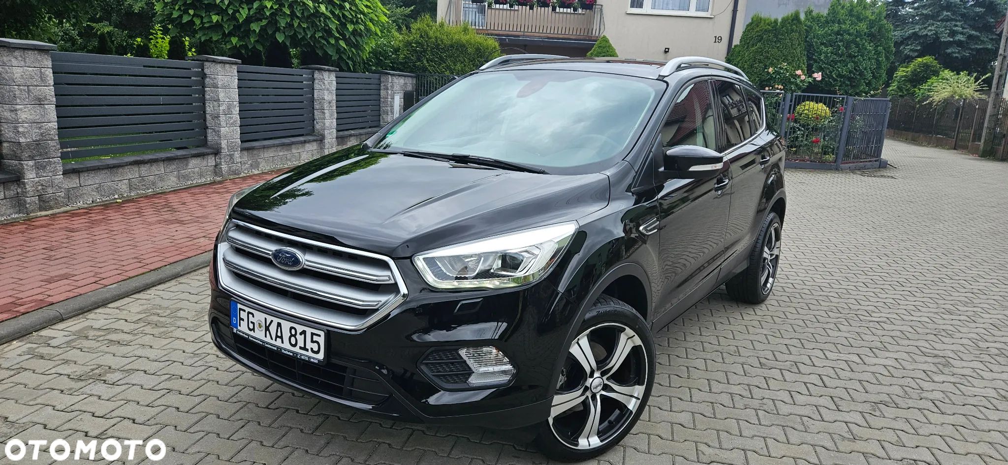 Ford Kuga 1.5 EcoBoost 2x4 Titanium - 1
