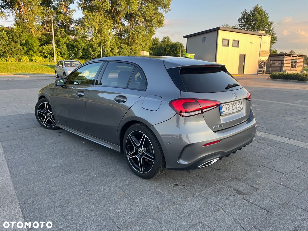 Mercedes-Benz Klasa A 180 d AMG Line 8G-DCT - 12