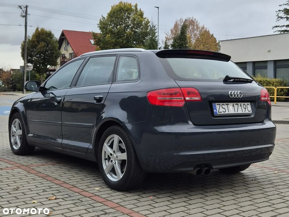 Audi A3 Sportback - 4