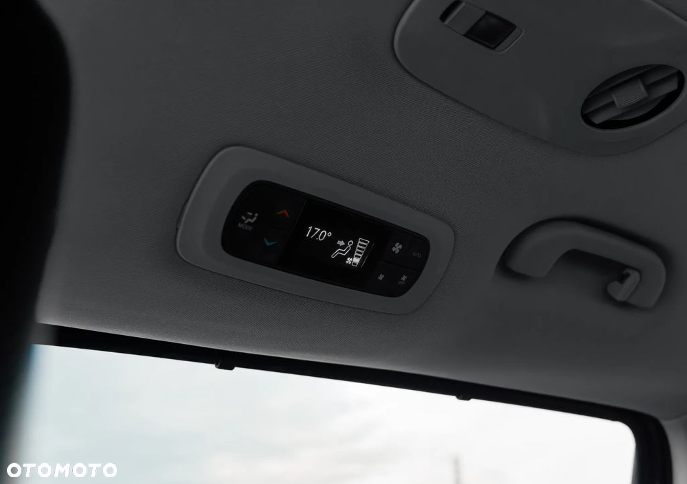 Chrysler Pacifica - 27