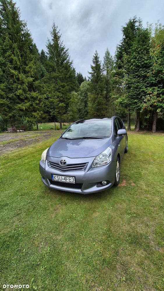 Toyota Verso 2.0 D-4D - 1
