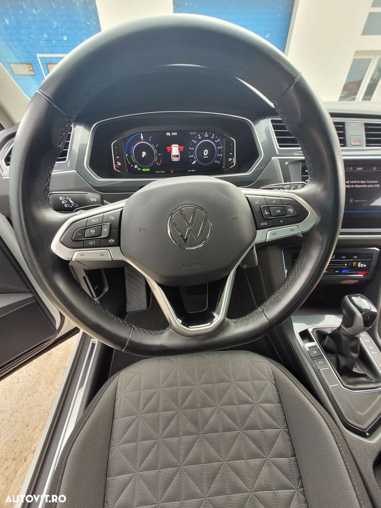 Volkswagen Tiguan - 7
