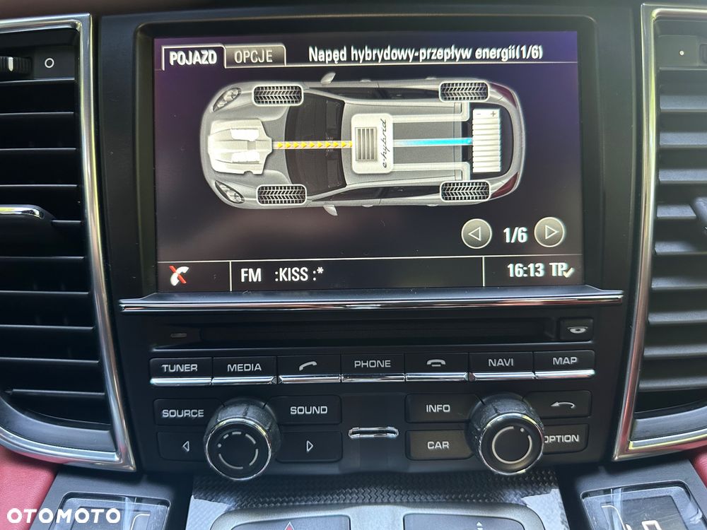 Porsche Panamera - 16