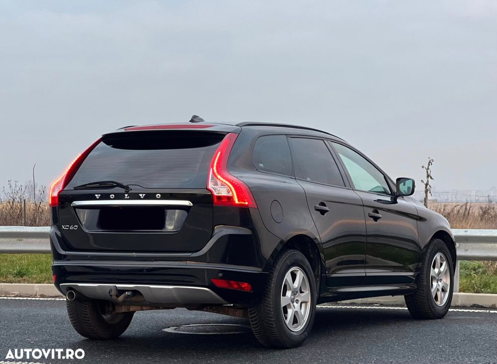 Volvo XC 60 D3 Kinetic - 3