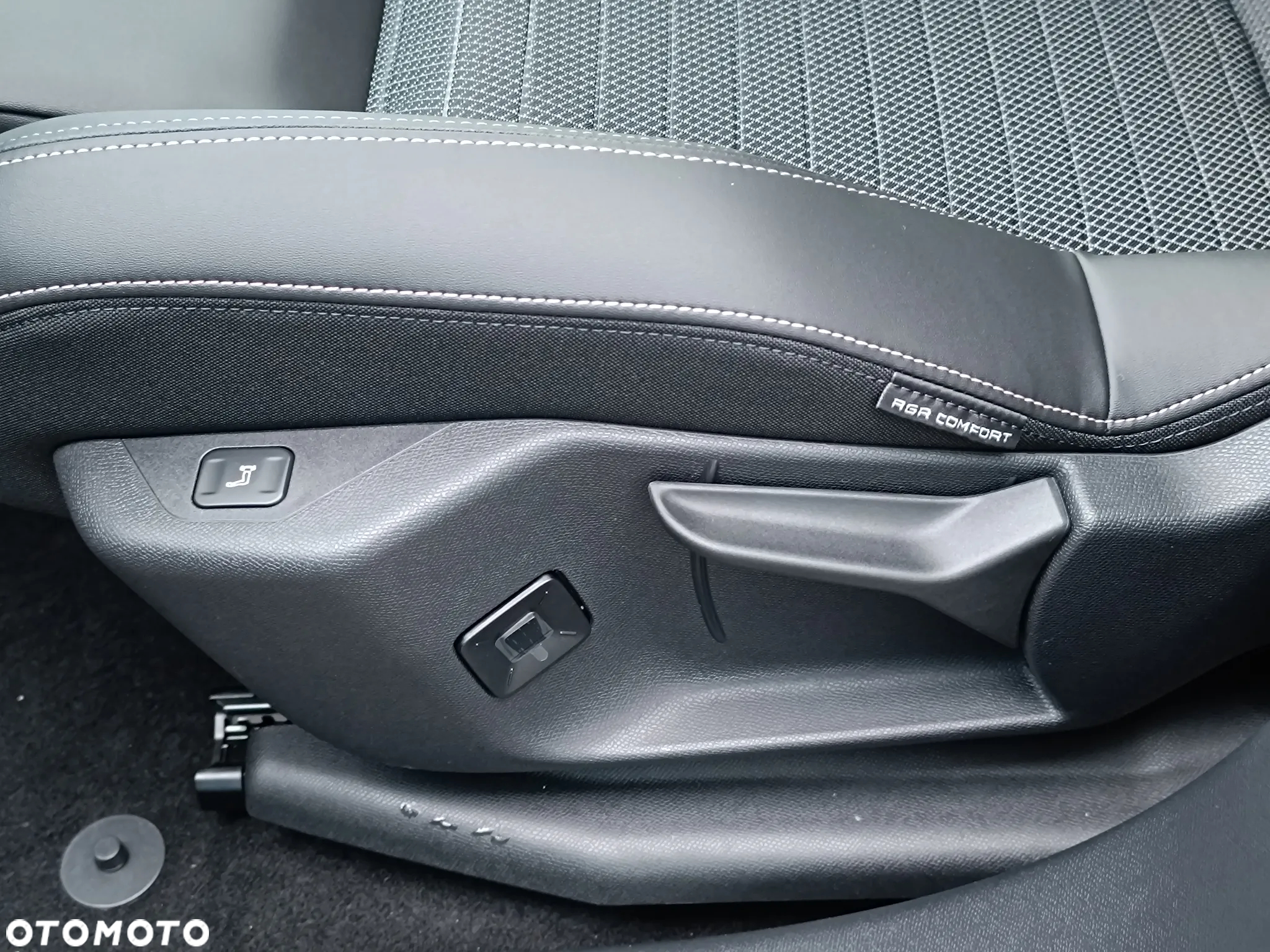 Peugeot 3008 1.2 PureTech mHEV Allure e-DCS6 - 17