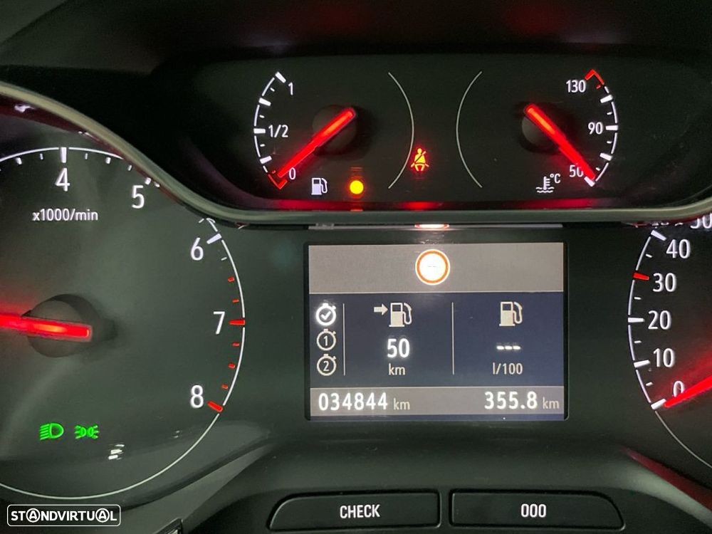 Opel Crossland 1.2 T Design & Tech - 3