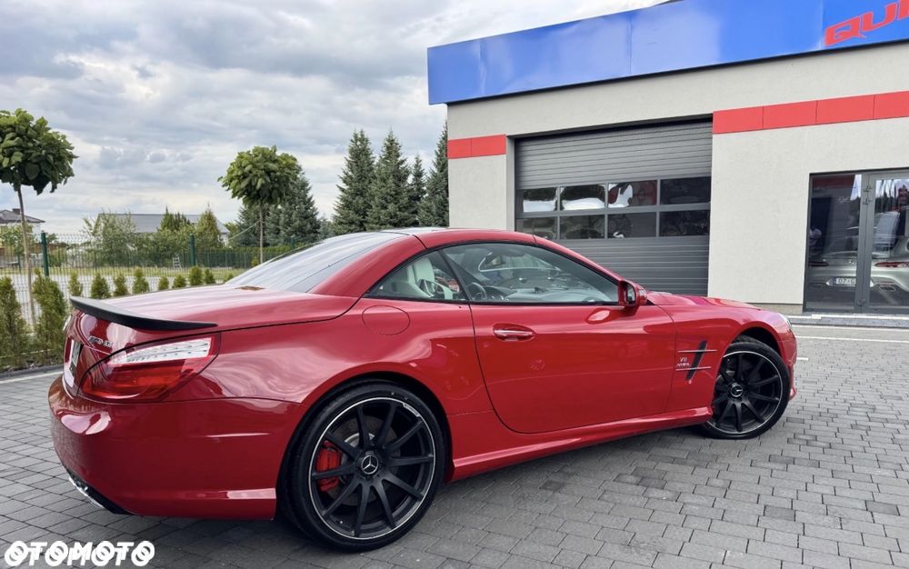 Mercedes-Benz SL 63 AMG - 8